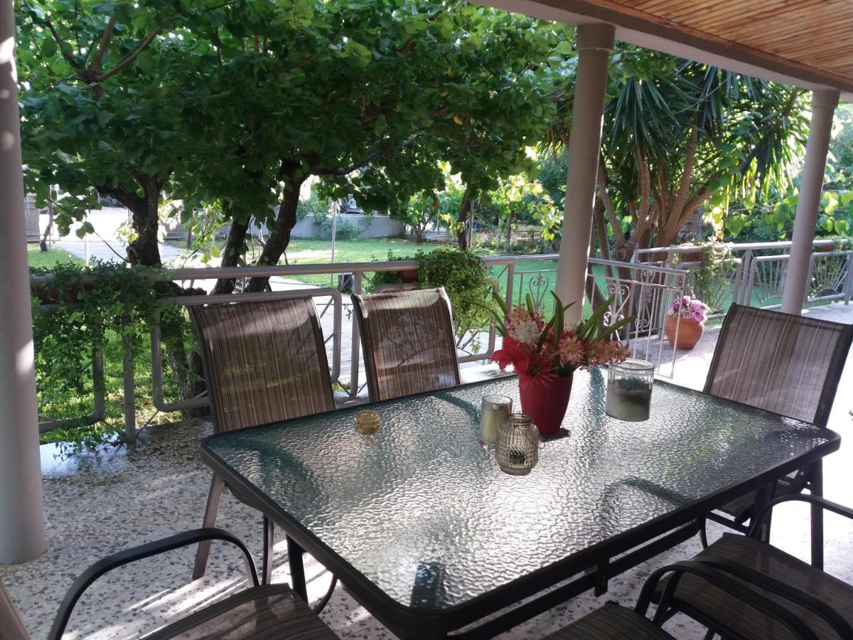 Beach House For Up To 9 People Near Olympia Katakolo Exterior foto