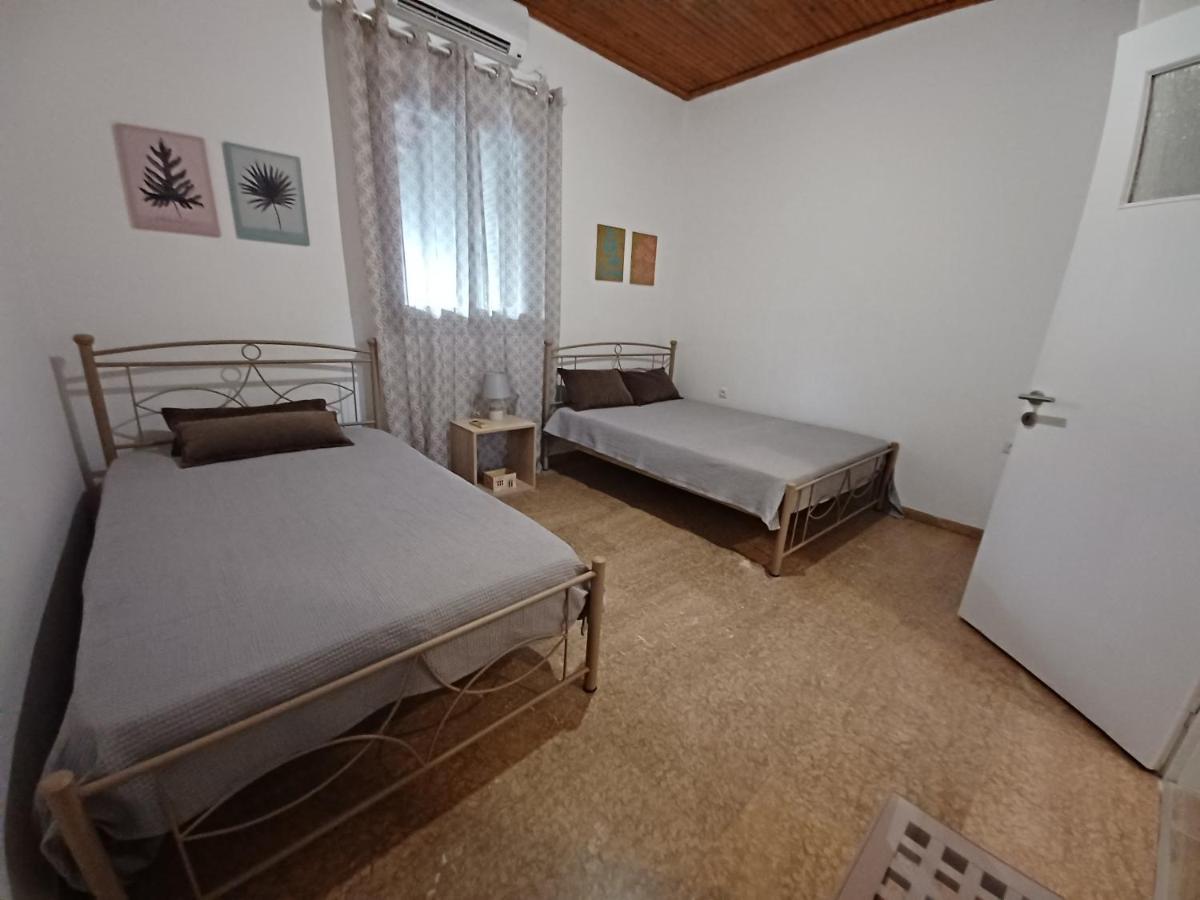 Beach House For Up To 9 People Near Olympia Katakolo Exterior foto